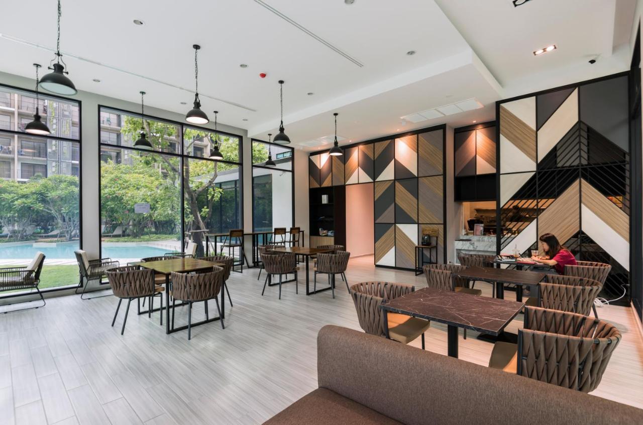 Blossom @ Sathorn Chareonrat Apartamento Bangkok